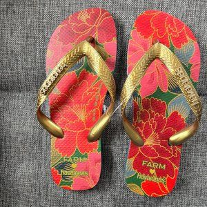 Brazilian Havaiana Farm Rio Red flip flops, US Size 6, New without tags